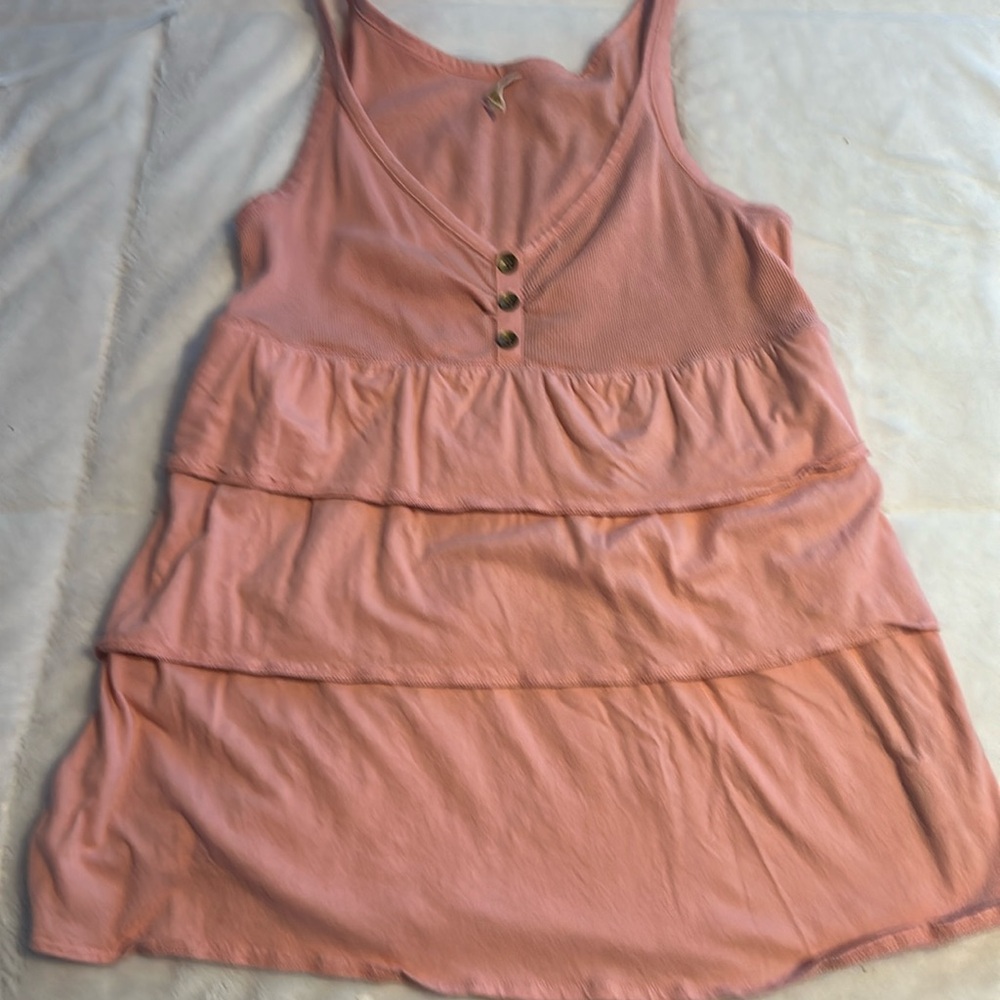 Women’s Old Navy Summer tank.